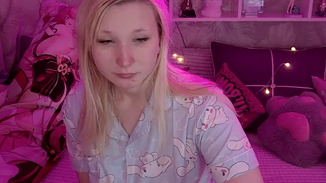 MeowkaKitty online show from February 14, 2026, 2:56 am