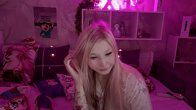 MeowkaKitty online show from April 26, 2026, 1:36 am