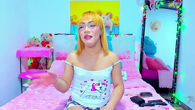 Candy Candy   online show from November 10, 2025, 11:43 pm