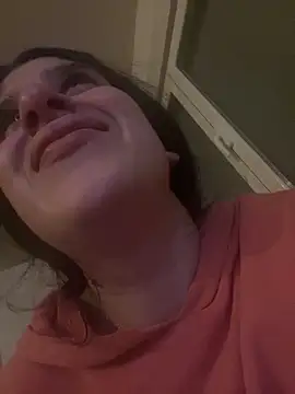 lylyacachonda online show from February 3, 2026, 1:05 am