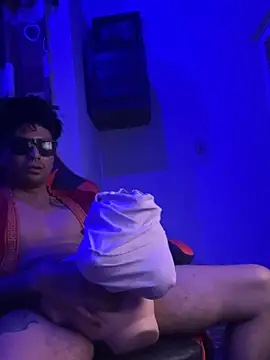 yObal-hot online show from May 19, 2026, 6:09 am