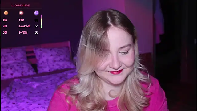 Snapshot of sensual_girrrl chatting on August 3, 2026, 12:41 am sensual girrrl online show from August 3, 2026, 12:41 am