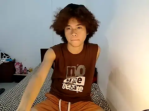 Asiantwink21 online show from June 22, 2026, 6:27 pm