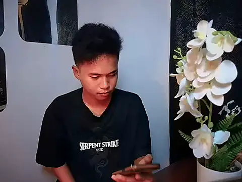 Asiantwink21 online show from September 30, 2025, 7:09 pm