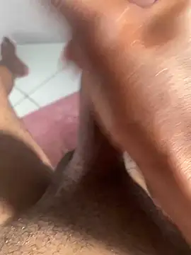 s1437jdjjddjjshbx online show from January 1, 2025, 9:52 pm