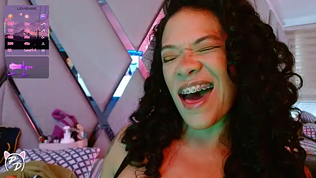 paula daniela1 online show from July 24, 2026, 9:44 pm