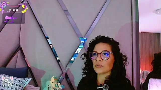 paula daniela1 online show from June 7, 2026, 7:41 pm
