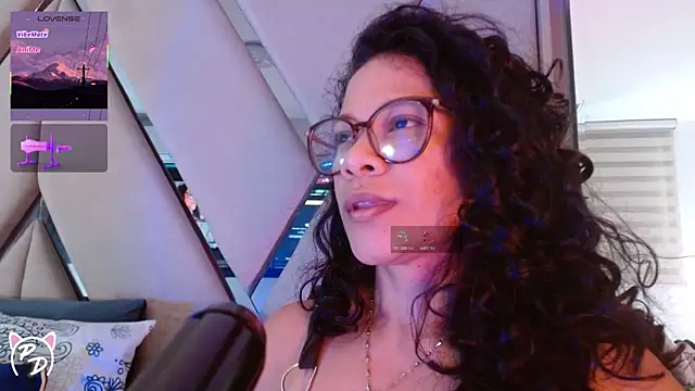 paula daniela1 online show from June 26, 2026, 9:53 pm