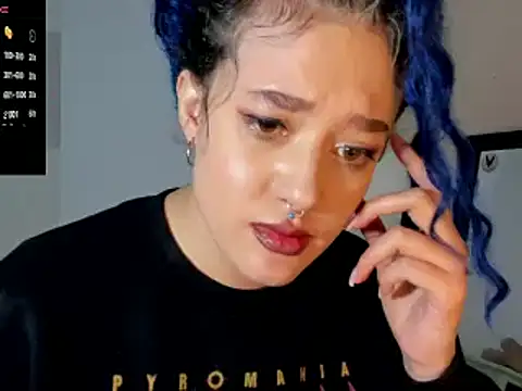 kat apple online show from February 26, 2025, 3:25 am