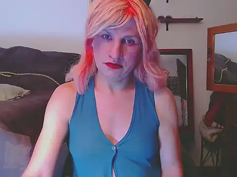LorenJade online show from May 8, 2026, 7:45 am