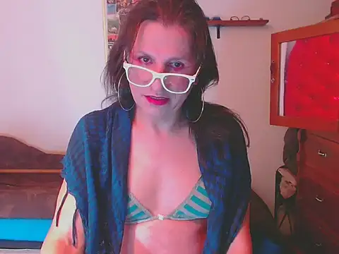 Snapshot of LorenJade chatting on March 21, 2026, 7:53 am LorenJade online show from March 21, 2026, 7:53 am