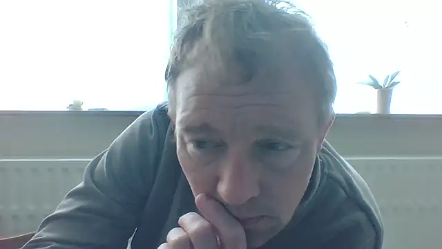 bertolini online show from March 18, 2026, 2:08 pm