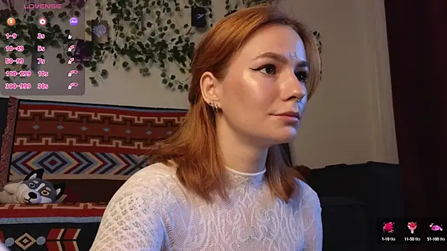 girl with snaketatto0 online show from September 9, 2025, 2:21 am