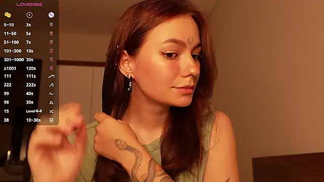 Snapshot of girl_with_snaketatto0 chatting on March 29, 2026, 3:08 am girl with snaketatto0 online show from March 29, 2026, 3:08 am