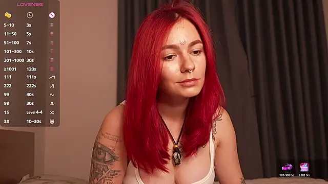 Snapshot of girl_with_snaketatto0 chatting on February 21, 2026, 2:46 am girl with snaketatto0 online show from February 21, 2026, 2:46 am