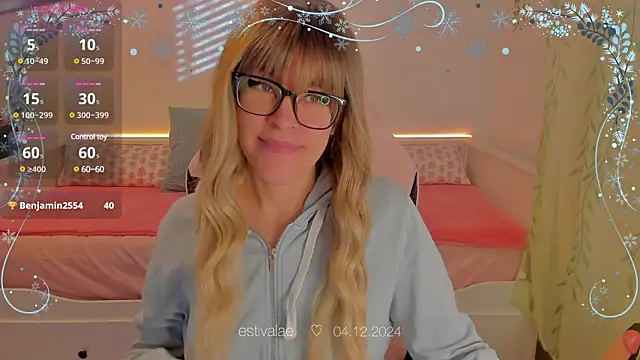 estivalae online show from December 4, 2024, 1:14 pm