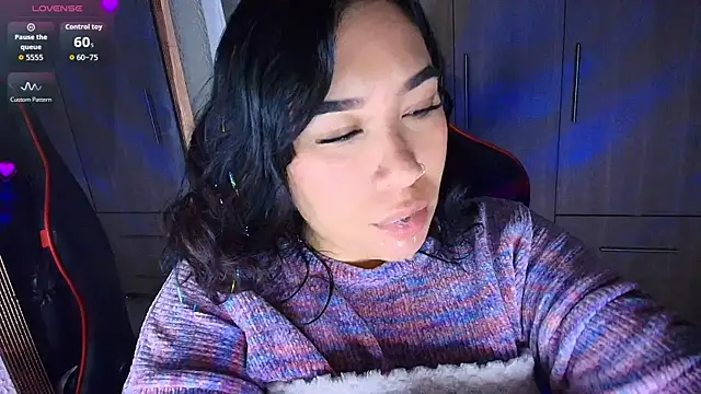 leahtemptation3 online show from October 2, 2025, 9:45 am