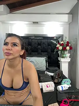 Snapshot of Arianna_Jones1 chatting on August 5, 2026, 3:00 am Arianna Jones1 online show from August 5, 2026, 3:00 am