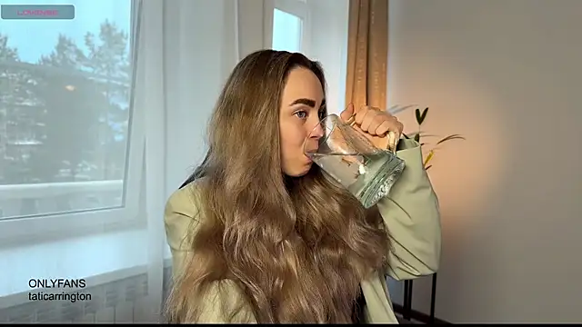 hotexclusive  online show from October 20, 2025, 4:03 am