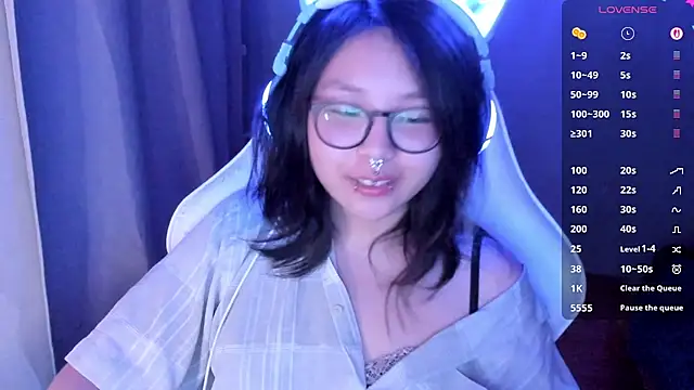 Snapshot of maydaykimmy chatting on June 17, 2026, 10:52 pm maydaykimmy online show from June 17, 2026, 10:52 pm
