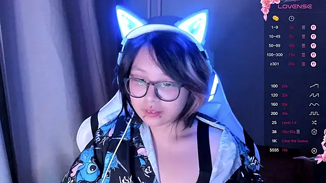 maydaykimmy online show from October 18, 2025, 9:17 pm