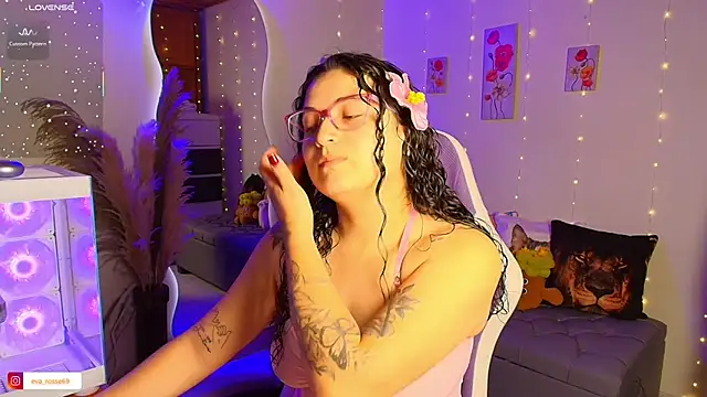 eva rosse69 online show from January 14, 2026, 11:03 am