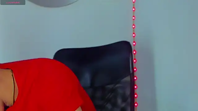 Snapshot of MikeRoss7777 chatting on February 14, 2025, 3:05 pm MikeRoss7777 online show from February 14, 2025, 3:05 pm