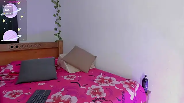 andrea osorio  online show from February 22, 2026, 12:07 pm