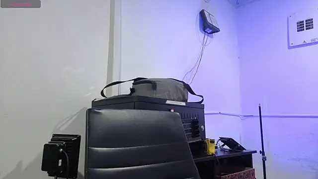 JuanCamiilo 66 online show from June 11, 2026, 2:53 am