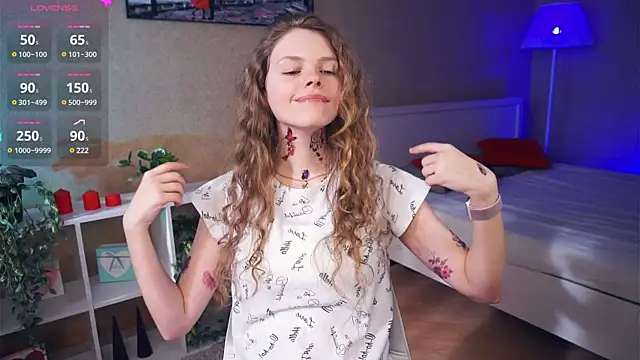 RayaNenlia online show from March 9, 2025, 8:18 am