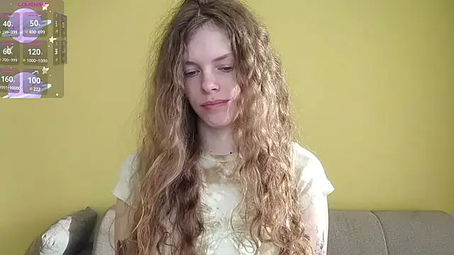 RayaNenlia online show from March 13, 2026, 5:23 am