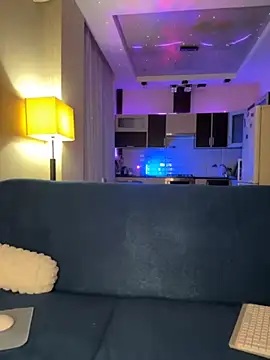 DinaTasty online show from October 5, 2025, 3:58 pm