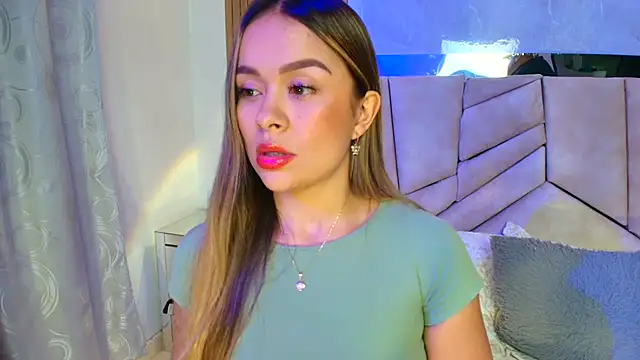 Natalyefoster online show from August 6, 2026, 7:09 pm