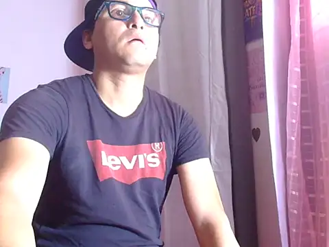 ClarkGiven online show from May 8, 2026, 11:58 am