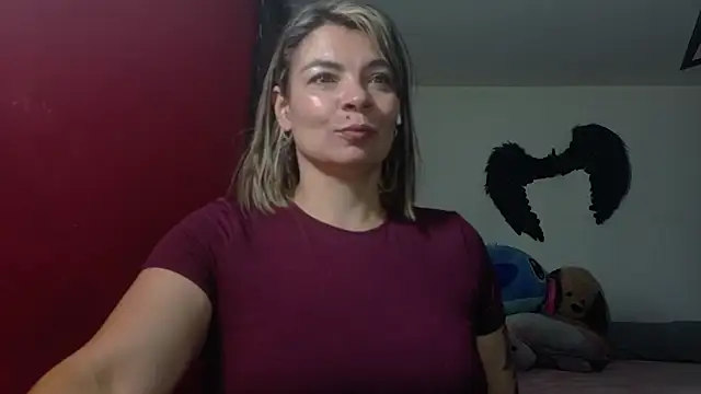 charlotedoll online show from June 9, 2026, 11:50 pm