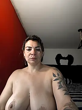 charlotedoll online show from March 9, 2026, 3:43 am