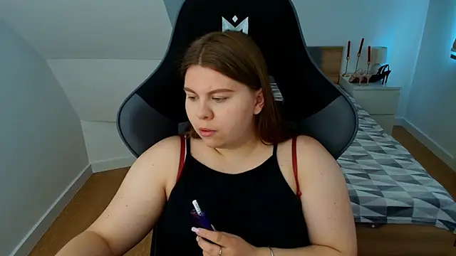 AbbyPleasure online show from June 16, 2026, 1:22 pm