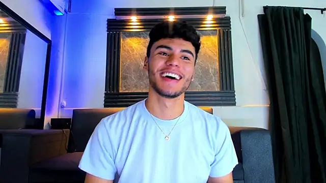 liam genner  online show from September 25, 2025, 8:04 pm