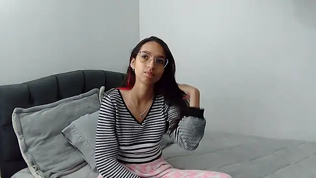 Snapshot of Katalleya_jyj chatting on January 18, 2026, 7:06 pm Katalleya jyj online show from January 18, 2026, 7:06 pm