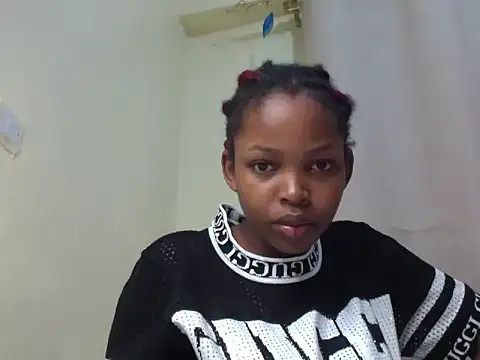 queen-sasha online show from April 28, 2026, 2:43 pm