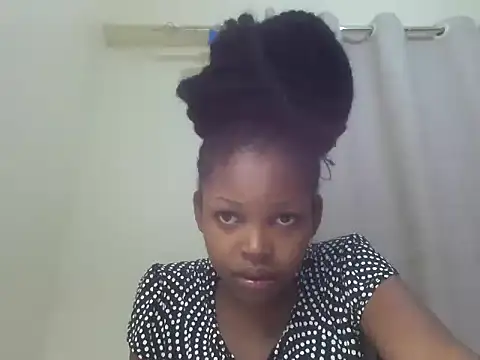 queen-sasha online show from November 15, 2025, 4:44 pm