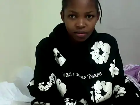 Snapshot of queen-sasha chatting on March 21, 2026, 7:20 am queen-sasha online show from March 21, 2026, 7:20 am