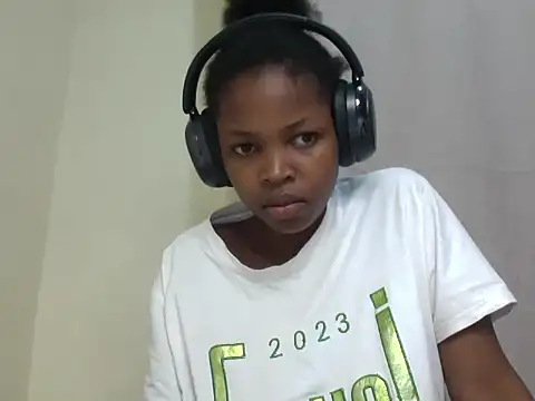 Snapshot of queen-sasha chatting on March 13, 2026, 6:46 pm queen-sasha online show from March 13, 2026, 6:46 pm