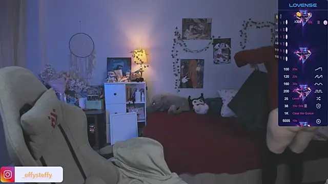 Snapshot of CallMeEffy1 chatting on November 28, 2025, 10:43 pm CallMeEffy1 online show from November 28, 2025, 10:43 pm