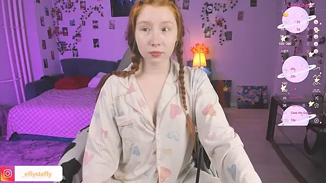 Snapshot of CallMeEffy1 chatting on September 14, 2025, 4:07 pm CallMeEffy1 online show from September 14, 2025, 4:07 pm