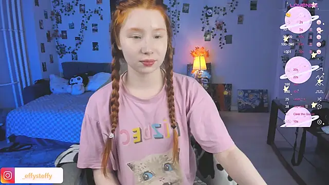 Snapshot of CallMeEffy1 chatting on September 21, 2025, 8:03 pm CallMeEffy1 online show from September 21, 2025, 8:03 pm