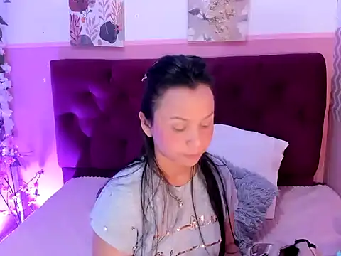 candysmitxxx online show from June 30, 2026, 12:32 am