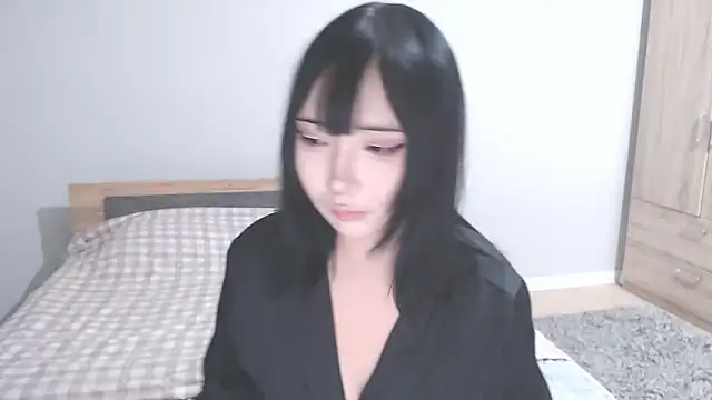 your angela online show from November 7, 2025, 1:26 pm