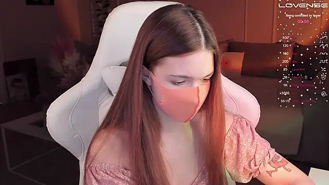 Frau Lina online show from February 1, 2025, 7:02 pm