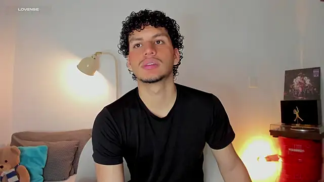 Curlblue online show from September 12, 2025, 2:34 am